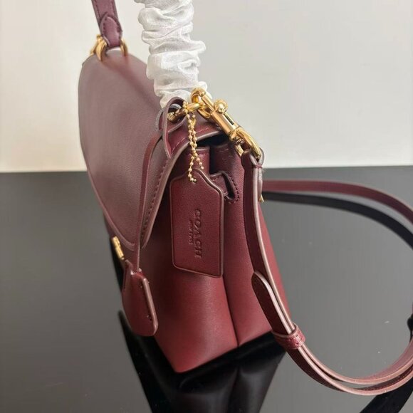 COACH Emory Women's Leather Shoulder Bag, size 22.5*17.5*11 cm - Picture 6 of 9